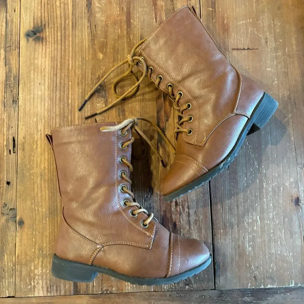 Link Brown Lace Up Ankle Bootie Side Zip Size 10